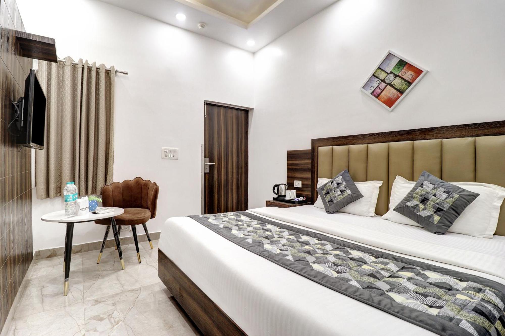 Hotel Emporio Dx - New Delhi Railway Station - Paharganj Εξωτερικό φωτογραφία